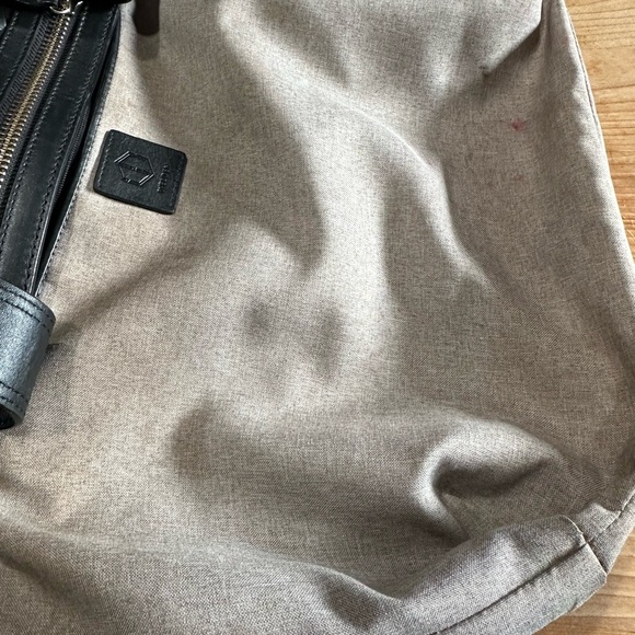 Welden Black Geometric Pattern Leather Tote - Picture 9 of 14